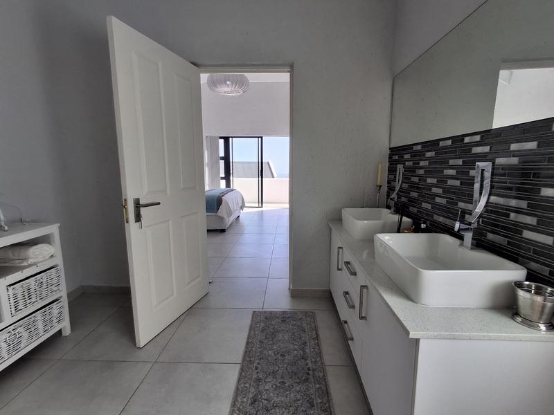 3 Bedroom Property for Sale in Da Gama Bay Western Cape